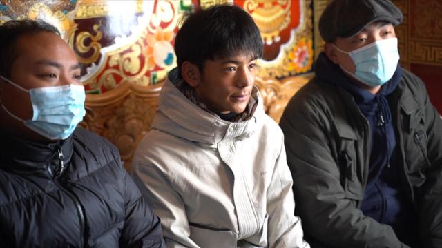 被看见的丁真和等待被看见的理塘