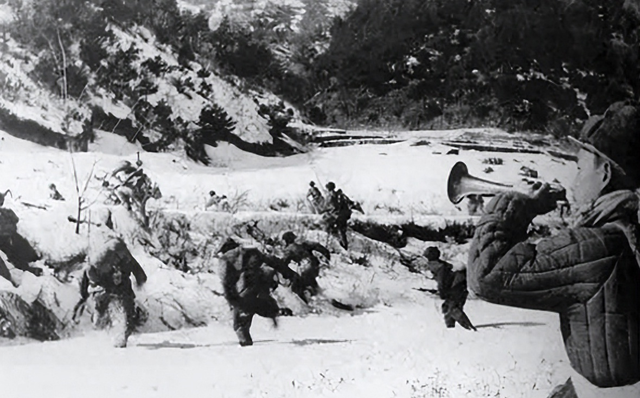 二次战役后，志愿军高一团打扫战场，遍地“洋落”，捡回多少？