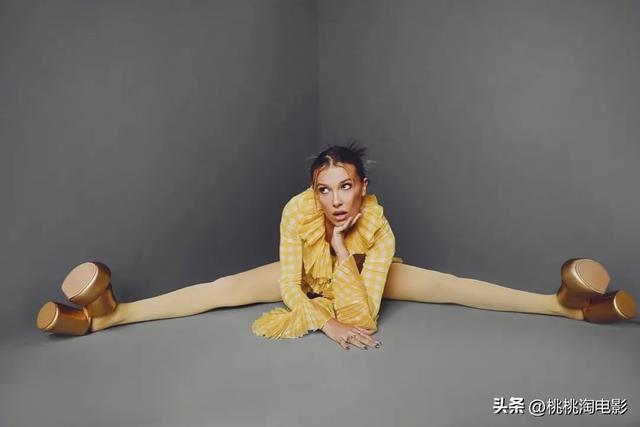 《怪奇物语》“小11”米莉·波比·布朗杂志大片,展现成熟外放形象