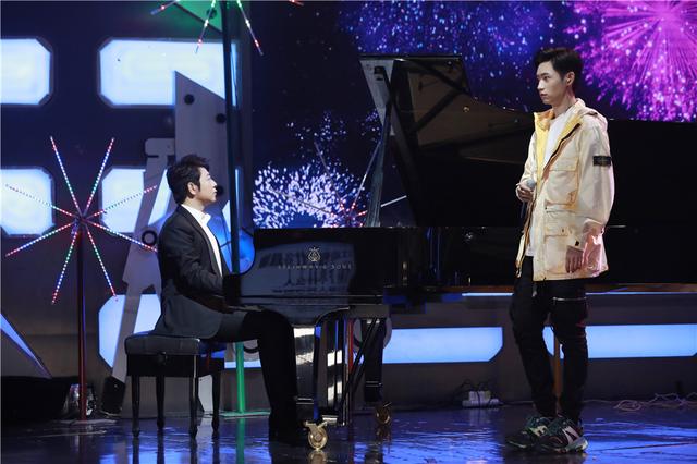 魏晨郎朗柯洁踢馆《天天向上》天天兄弟唱电音版《浏阳河》