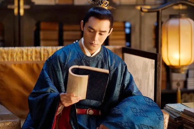 八本寒门崛起，主角通过自己的努力，最终平步青云的架空历史文！