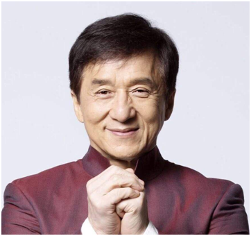 成龙传达龙的传人，而加拿大国籍的谢霆锋，唱黄种人真是“讽刺”