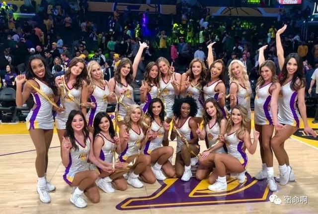 LakerGirls~湖人啦啦队是NBA最受欢迎的啦啦队之一