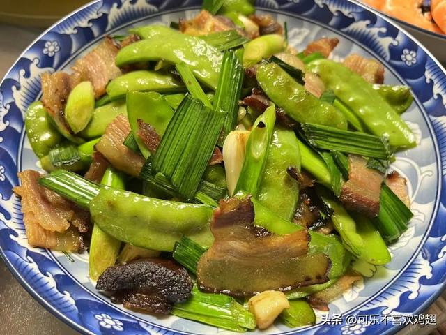 大年初二，广东女子回娘家做一桌子菜，母亲却不高兴：太浪费了