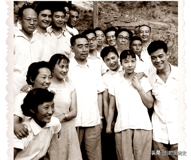 还记得新中国22大明星吗？如今5位健在，最大的97岁，最小87岁