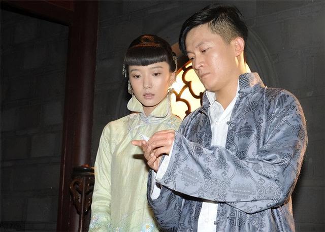 演员杨志刚：娶小师妹张静，每月工资都上交，如今他过得怎么样？