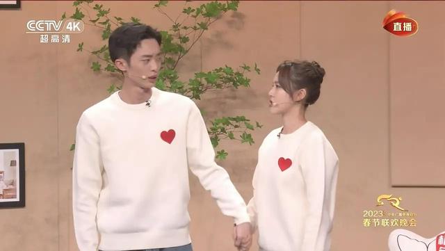 万万没想到！春晚第一个被吐槽的节目居然是小品：《初见照相馆》