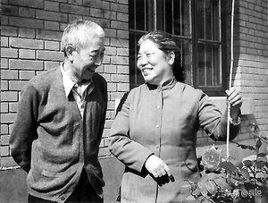 常香玉半年演178场，为志愿军捐飞机，与三婚丈夫相濡以沫