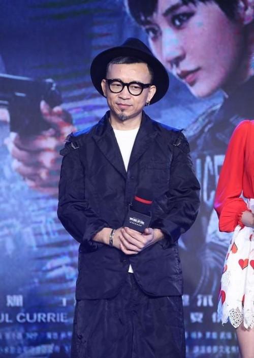 有仇？《机器之血》导演连发微博暗讽陈凯歌买票房