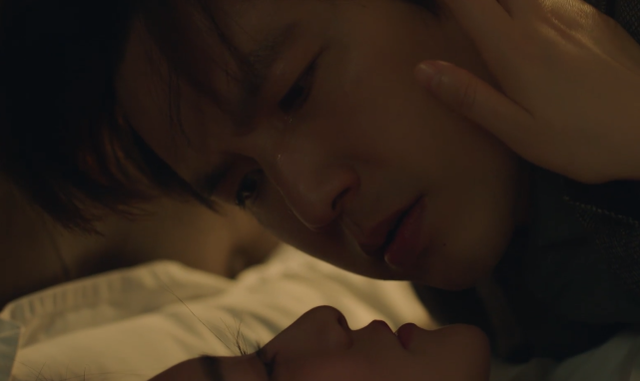 钟汉良李小冉吻戏好虐！用力太猛嘴巴被亲到变形，双方难舍难分