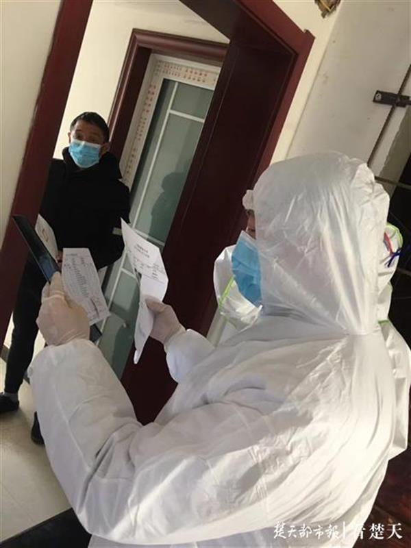 哥哥是医生,弟弟是志愿者,西江乡留观点有一对双胞胎