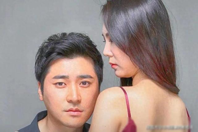 韩国18禁电影《周末夫妇》：激情与现实的碰撞，爱情背后的权力