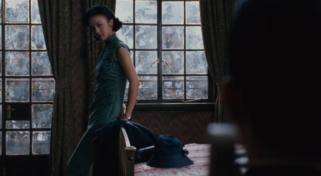 深度解析《色戒》，色诱汉奸却爱上对方，感性战胜理性会怎样？