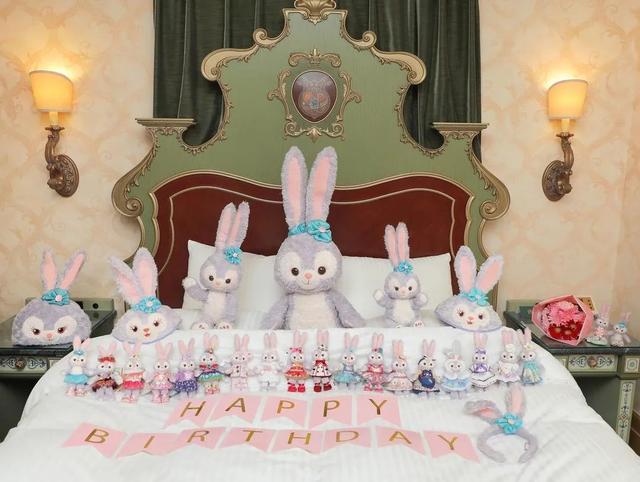 排队7小时，只为她砸钱：玲娜贝儿到底啥来头？