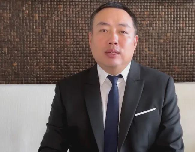 害羞]刘国梁有两个孩子。 大女儿：刘宇婕，14岁