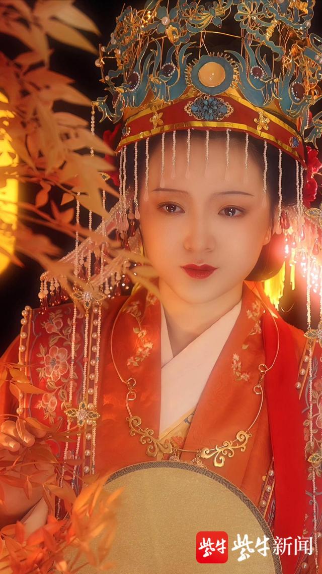 “不务正业”的95后医学生做美妆博主，一人演活一部《红楼梦》