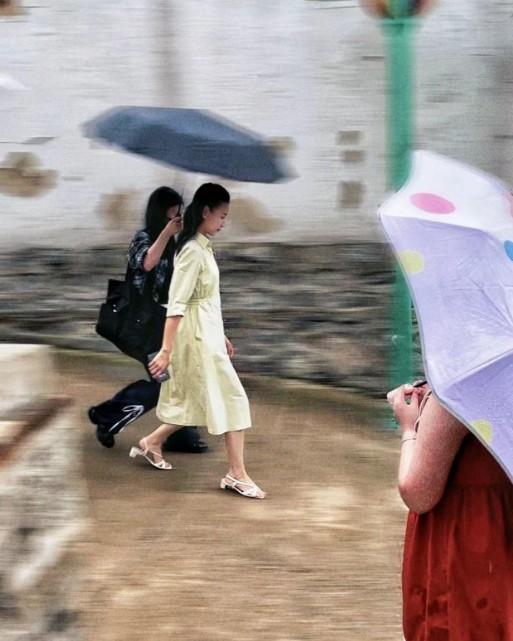 潘粤明儿子15岁大变样！身高直逼180，胡须茂盛惊呆网友