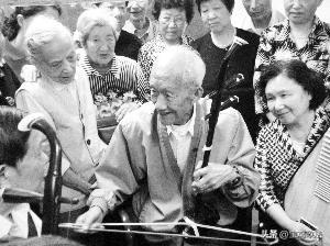 “瞎子阿炳”凭什么和贝多芬相提并论？