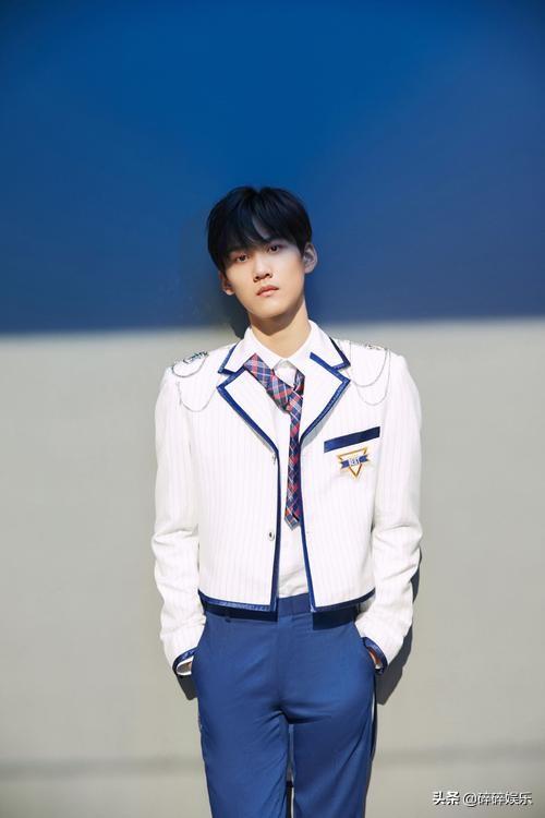 四大偶像男团身高比拼：NPC最高，INTO1垫底，刘宇成最矮C位？