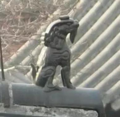 龙之九子——嘲风