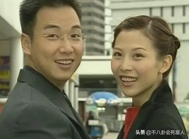 TVB的“斯文败类”，因咸猪手事件退圈，如今卖保险发福变肿