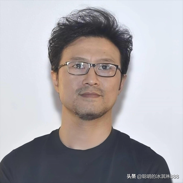 内地乐坛段位最高的8位男歌手排行榜,崔健也仅排在第二位!