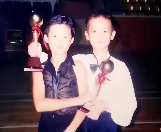 檀健次:从专业倒数到全国第一,他的演艺生涯一直在打逆风局