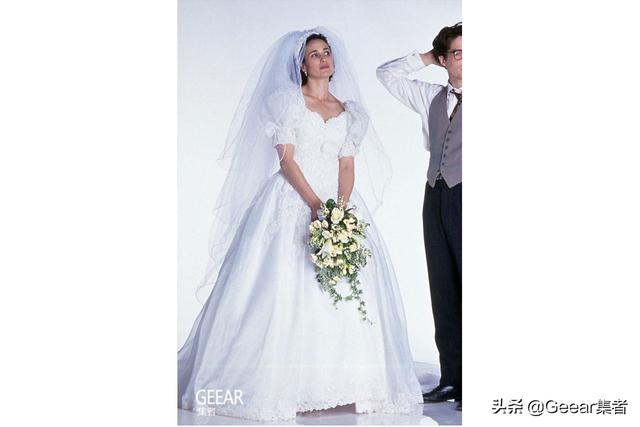 美得萌生出嫁的冲动！盘点20部电影里最经典的婚纱