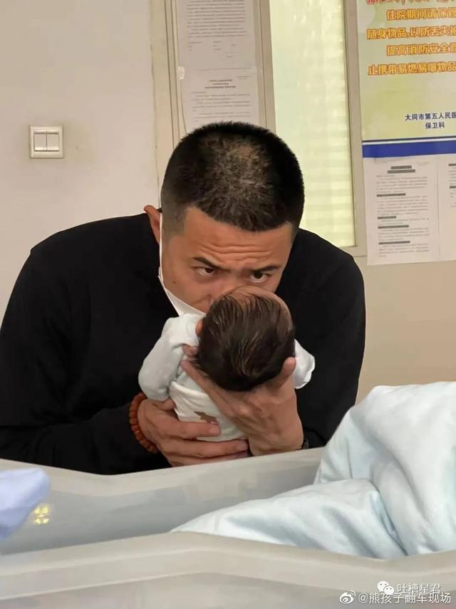 彭于晏隔离前后素颜照流出,粉丝疯了:哥哥根本配不上我