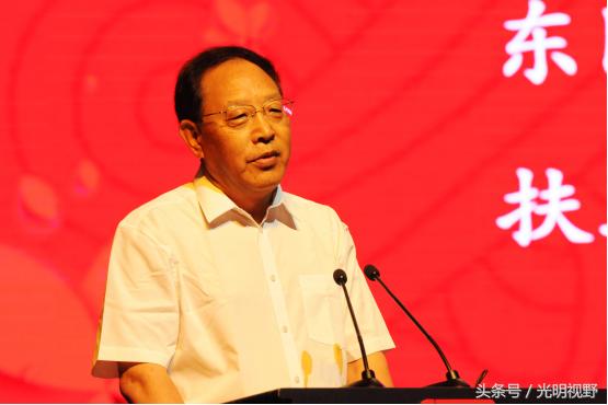 “爱天下”艺术团携手山东东阿阿胶,扶助并呼吁关爱贫困大学生