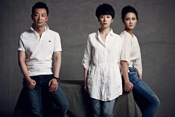 黄海波复出艰难风光不再，他老婆却受名导演力捧，患难夫妻有真情