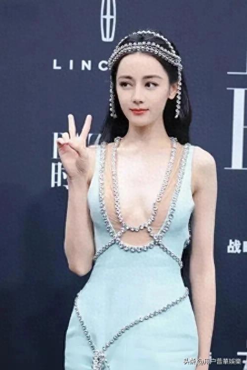 迪丽热巴内衣代言：颠覆传统，展现真我魅力的新篇章