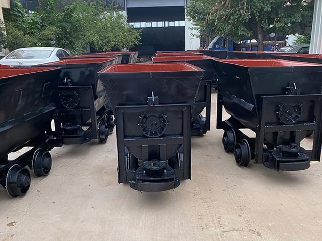 2002年矿王瞒报81人矿难获刑20年,却只住了4年出狱,继续当富豪