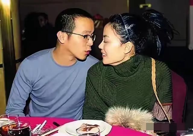 窦唯新专辑遇冷：是音乐的曲高和寡，还是时代的选择？