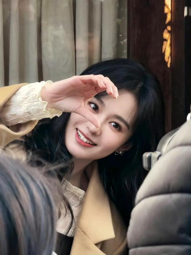 郑合惠子分享图片