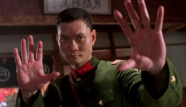 世界拳王周比利:打断李连杰胳膊,一脚踢飞吴京,无人敢与他拍戏