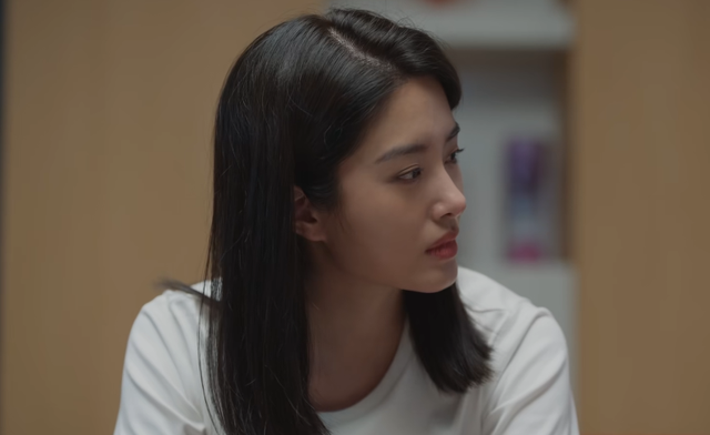 《欢乐颂3》演员的身高：江疏影168，张佳宁167，李浩菲我没想到