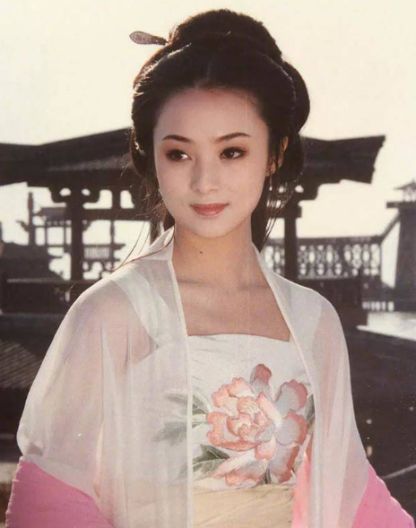 “老实人”陈建斌的负心往事，和他交往的4个女神