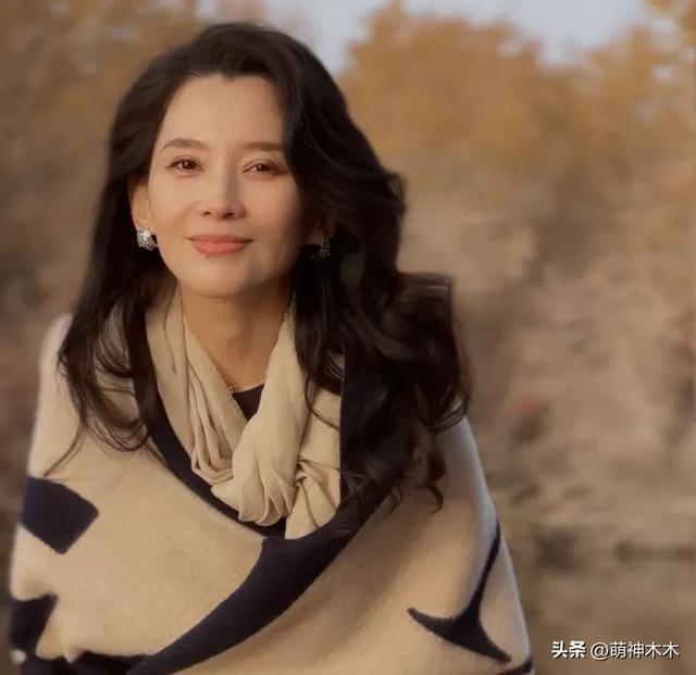 港星郭晋安被曝离婚前转移财产，老夫少妻维持不易，结局多半唏嘘