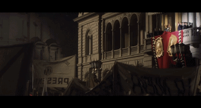 她的一生充满争议，却让整个阿根廷为她哭泣｜跟着电影去旅行