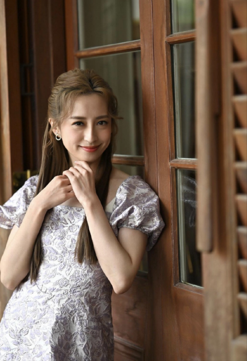 视后龚嘉欣自曝渴望爱情，不排除今年闪婚，却再次被质疑情商低