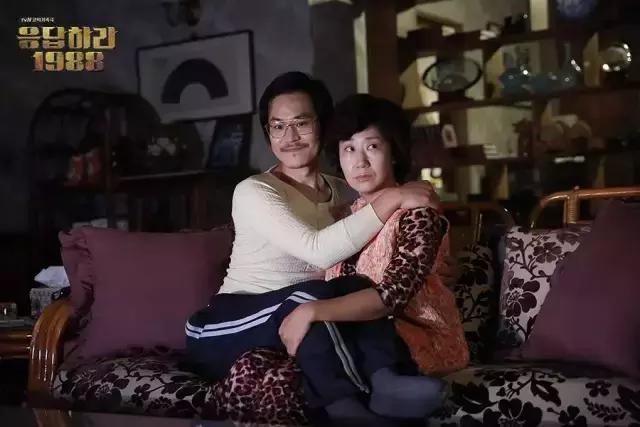 黑帮老大和弱鸡高中生互换灵魂，笑掉大牙！