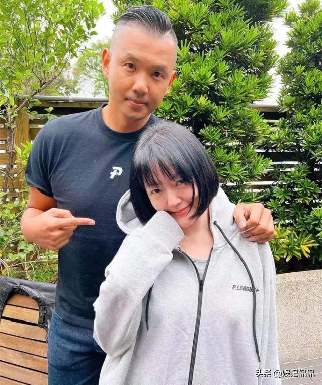 陈建州带全家美国度假！9岁儿子身高优越，48岁范玮琪瘦成纸片人