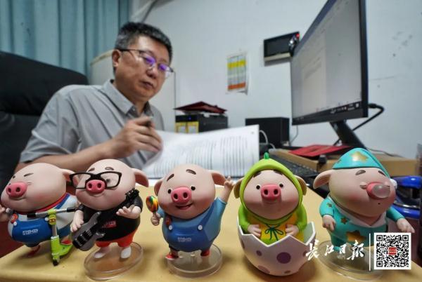 给死者当翻译40年,武汉61岁法医火上热搜