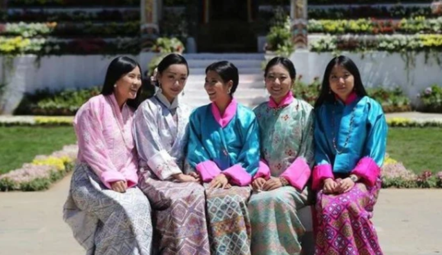 不丹老国王娶4个亲姐妹，个个肤白貌美丹凤眼，生下5颗耀眼明珠