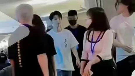 男流量明星疑似隐秘升级父亲?王俊凯24年行程细节引发热议