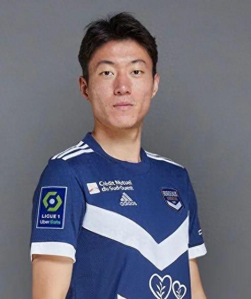 判了！韩国国脚偷拍性爱视频获刑一年，曾被嫂子分享与女性的照片和视频