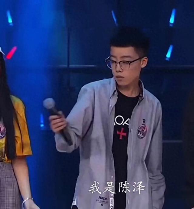 24岁东北普通小伙竟开兰博基尼urus？看完你就明白了