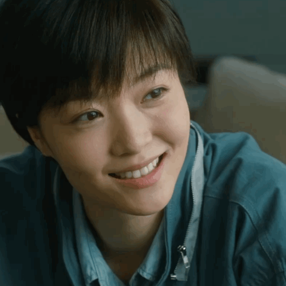 最会演野生美人的，齐溪算一位