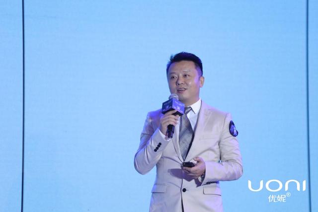 不破不立，优妮十年“焕”新生